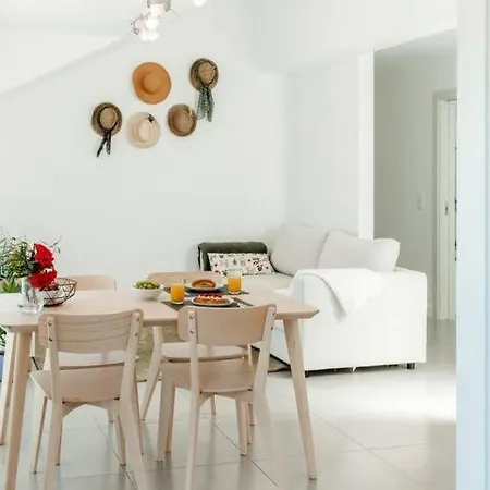 Granja Farm House- 1 פרל
